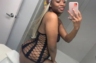 WPB/REAL PRIVATE AIRBNB Sweet enough to taste💋💦, bad enough to regret💦🤭 - Image 6