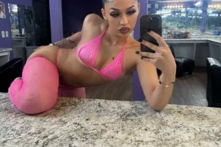 here to make all fantasies,dre... - Image 4