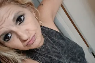 SOMEONE PLEASE HELP ME GET A ROOM - Image 8